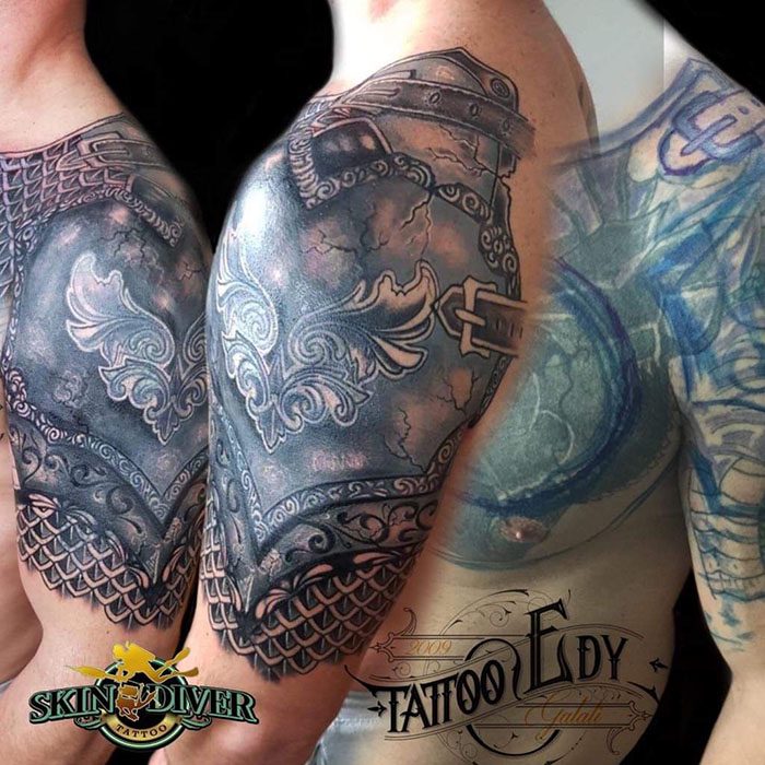 Tattoo Black and Grey cover up